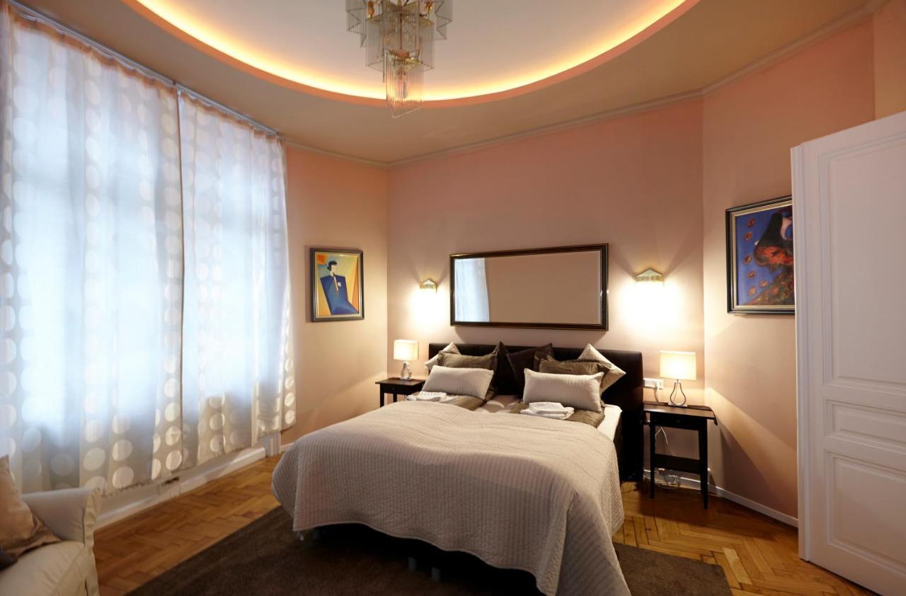 Urban Apartments In Vienna Downtown Bagian luar foto