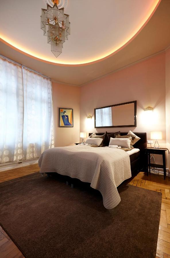 Urban Apartments In Vienna Downtown Bagian luar foto