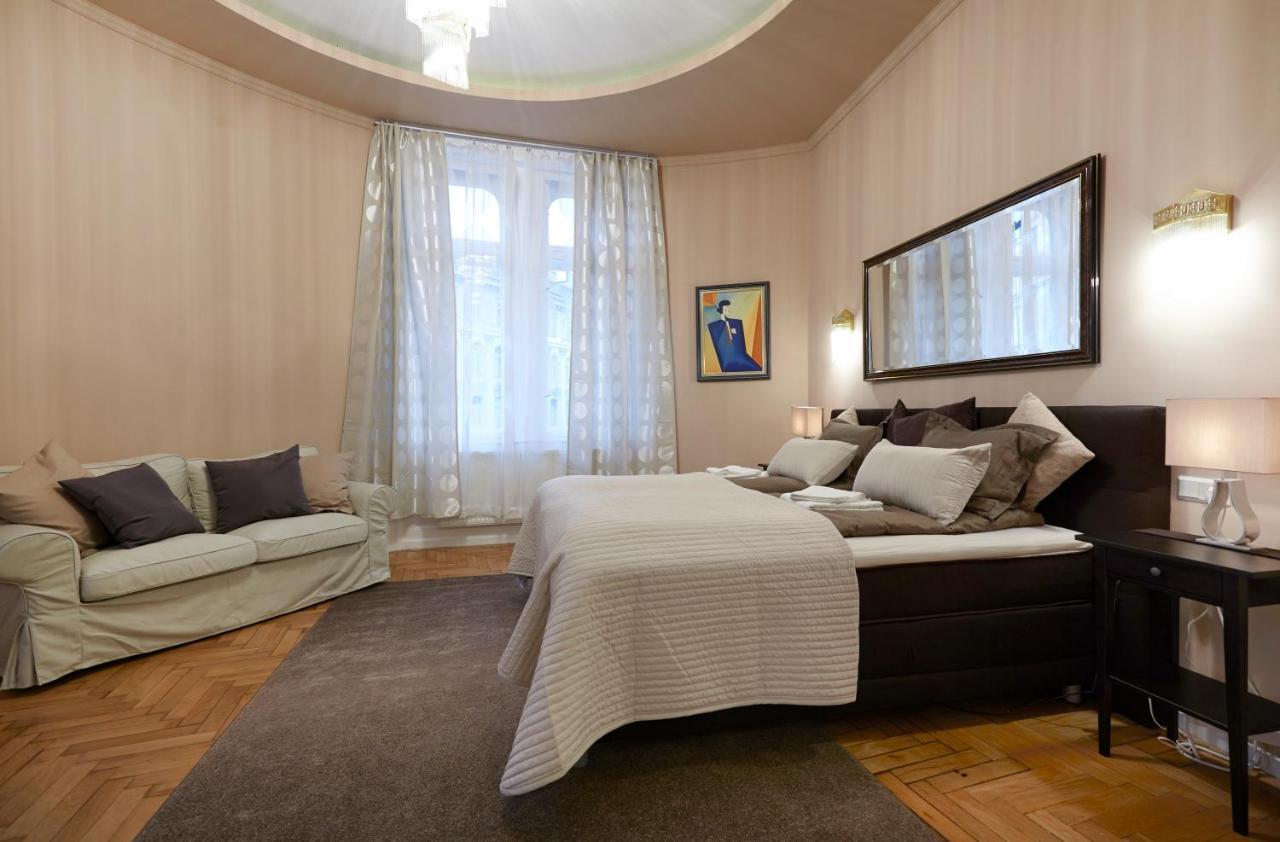 Urban Apartments In Vienna Downtown Bagian luar foto