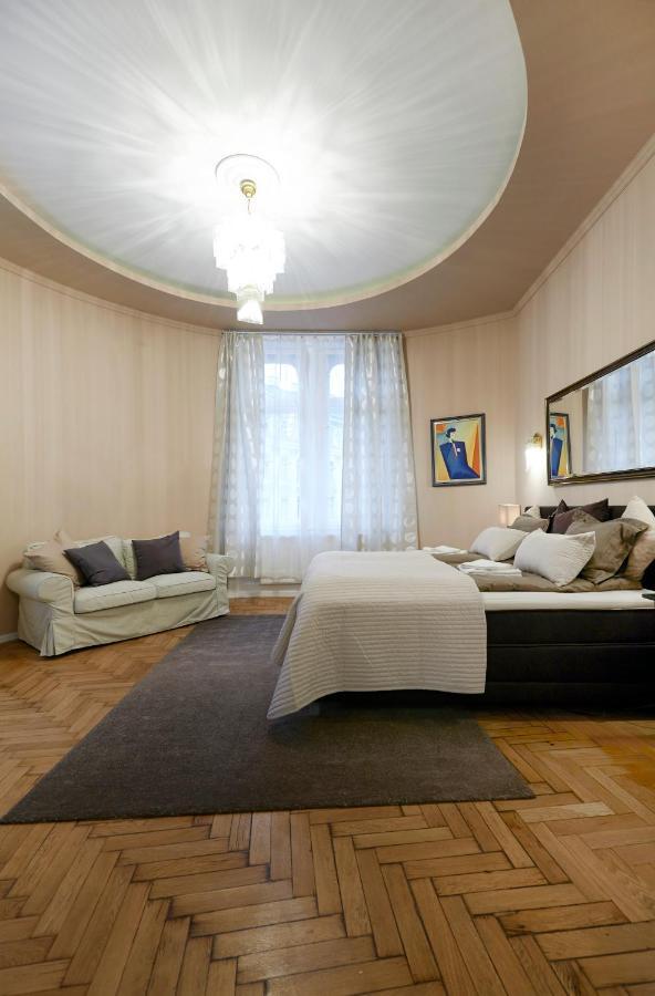 Urban Apartments In Vienna Downtown Bagian luar foto