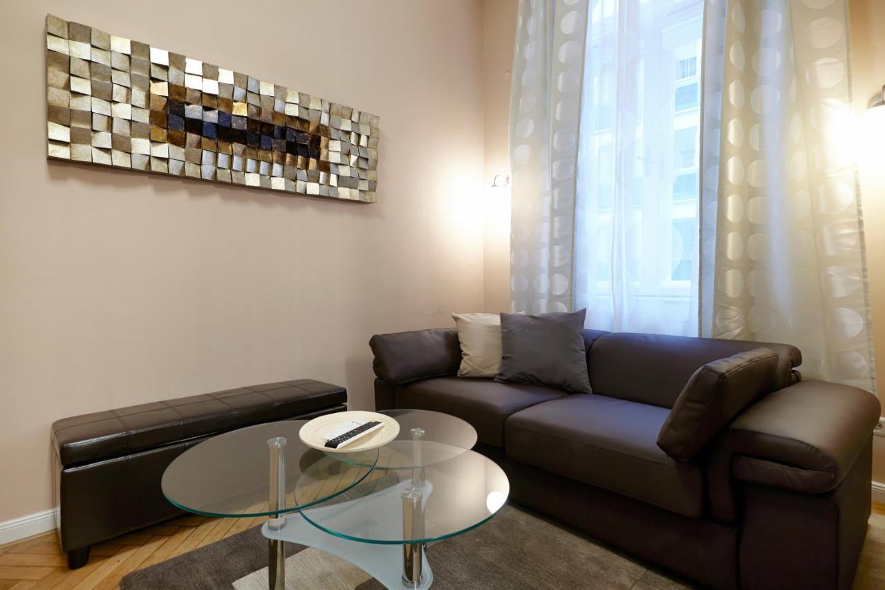 Urban Apartments In Vienna Downtown Bagian luar foto